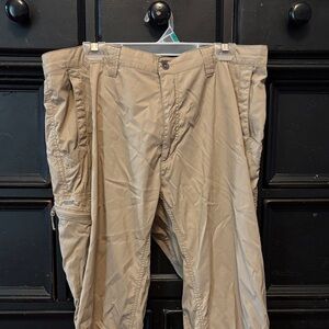 Mountain Khakis Men's Cargo Pants in Tan 40x32